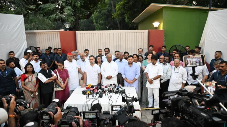 సీఈసీ ప్రజాభిశంసన